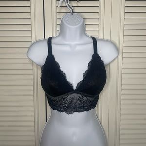 Victoria’s Secret classic black lace bralette size large